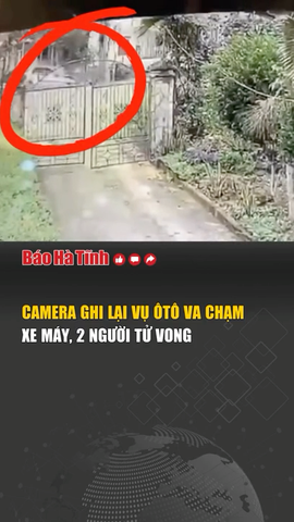 Camera ghi lại vụ ô tô va chạm xe máy, 2 người tử vong 