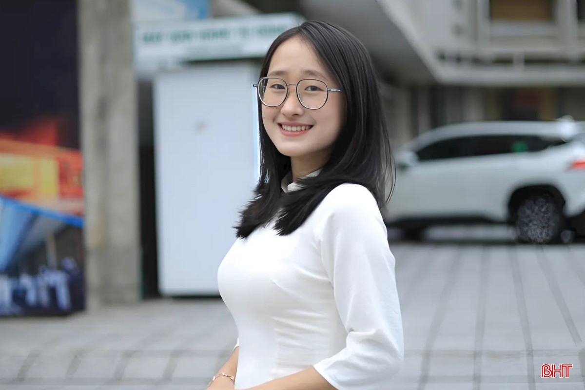 Em Nguyễn Thị Hồng Ánh, Khoa Giáo dục Tiểu học (Trường Đại học Sư phạm, Đại học Huế) là tấm gương sáng cho các em ở Làng Trẻ em mồ côi Hà Tĩnh noi theo. bqbht_br_thum-kieu-2.jpg
