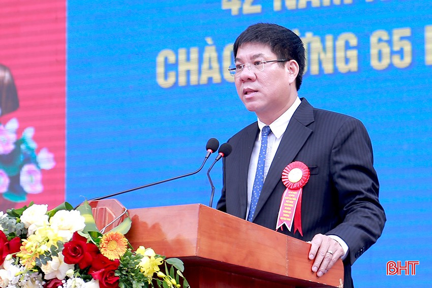 GS.TS. Huỳnh Văn Chương - Cục trưởng Cục Quản lý chất lượng, Bộ GD&ĐT phát biểu tại buổi lễ bqbht_br_6.jpg