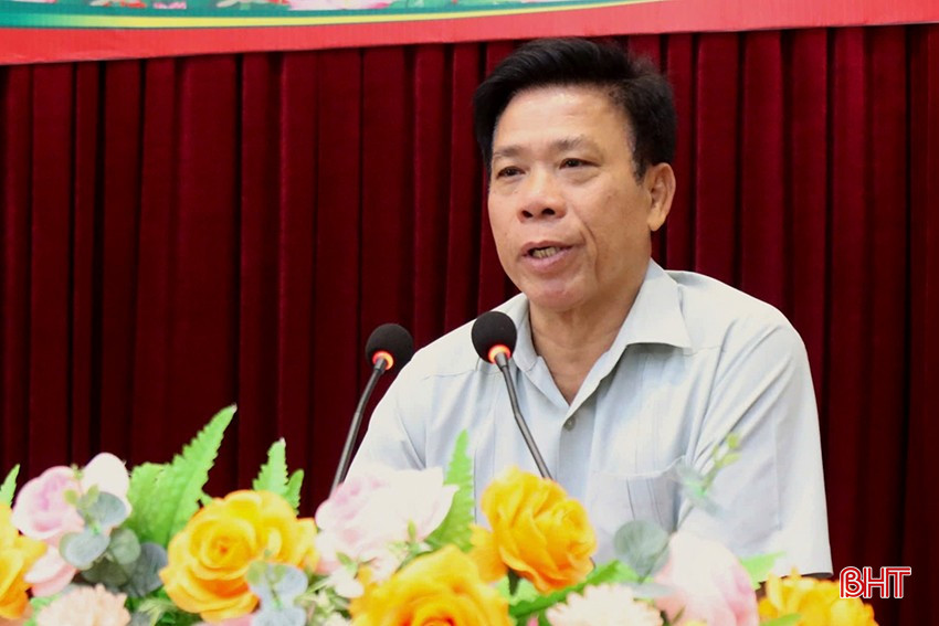 Phó Chủ tịch Hội NCT tỉnh Dương Xuân Hòa: Thời gian tới, Hội NCT huyện Nghi Xuân tiếp tục phát huy tinh thần đoàn kết, nêu gương sáng trong thực hiện phong trào xây dựng hệ thống chính trị cơ sở. 5-1493.jpg