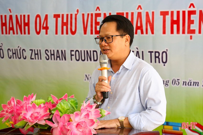 Ông Hoàng Trọng Thủy - Trưởng đại diện Zhi shan Foundation tại Việt Nam: Tổ chức Zhi shan Foundation luôn nỗ lực đồng hành cùng các nhà trường kiến tạo thêm nhiều không gian đọc sách thân thiện, học tập, vui chơi ý nghĩa, bổ ích, góp phần nâng cao chất lượng giáo dục trong nhà trường. bqbht_br_3.jpg