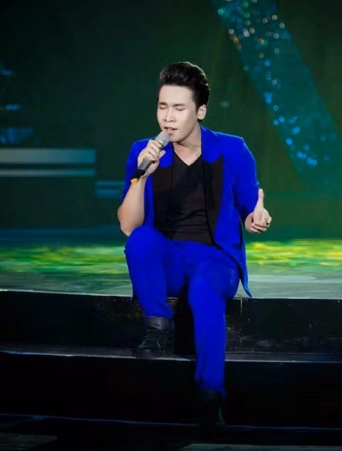 Giọng ca phương Nam đăng quang tại SMĐH 2004 nhưng tại SMĐH 2014 duy nhất chỉ còn 1 thí sinh từ “trung tâm nhạc nhẹ cả nước” lọt vào vòng 12 thí sinh ở vòng chung kết - thí sinh Trần Ngọc Vũ trong liveshow đầu tiên SMĐH 2014
