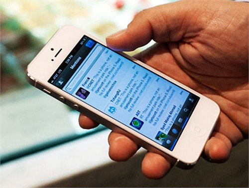 Kể cả iPhone 5, 5S cũng bị cài phần mềm nghe lén. Kể cả iPhone 5, 5S cũng bị cài phần mềm nghe lén.