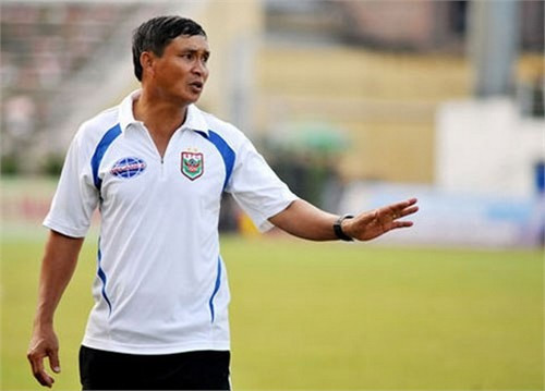 HLV Mai Đức Chung khẳng định không đánh CĐV Long An. Ảnh: VNE