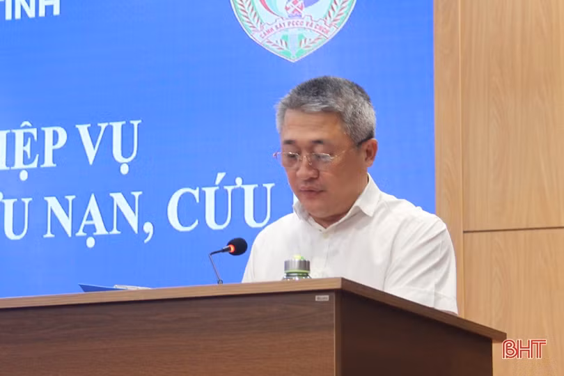 ​Điện lực Hà Tĩnh huấn luyện nghiệp vụ PCCC và cứu nạn, cứu hộ