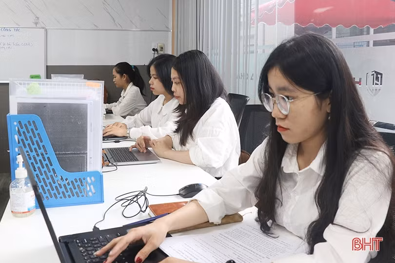 Đoàn Luật sư Hà Tĩnh tư vấn pháp luật miễn phí cho hơn 200 trường hợp