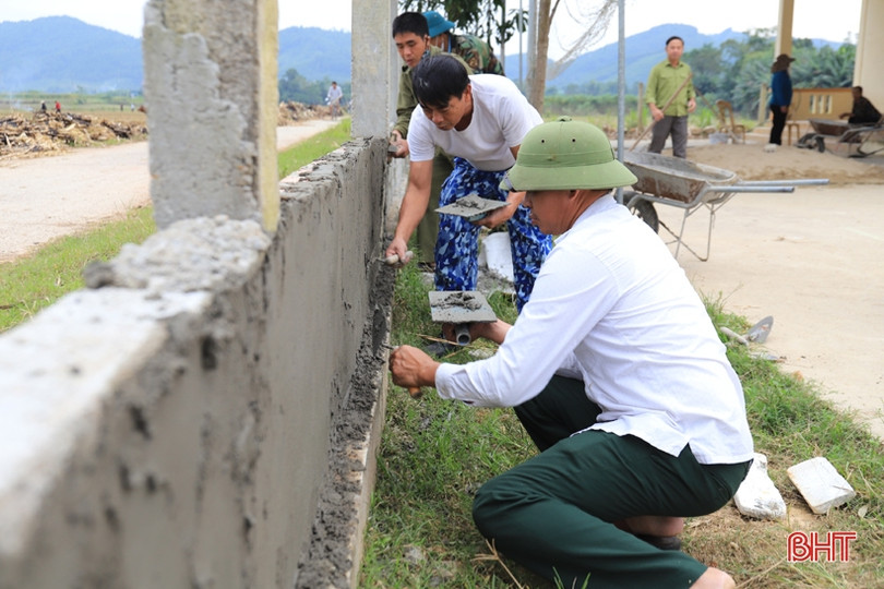 Huy động hơn 1.000 người giúp xã Sơn Giang xây dựng NTM nâng cao