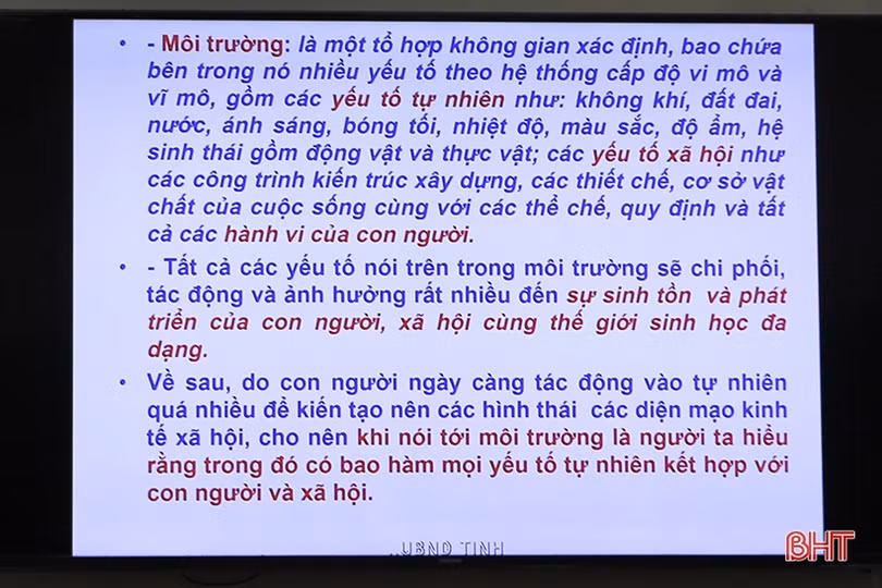 9.500 cán bộ, giáo viên ngành giáo dục Hà Tĩnh tham gia bồi dưỡng chính trị