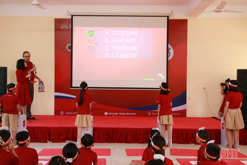 Học sinh iSchool Hà Tĩnh hào hứng với cuộc thi Spelling Bee Contest