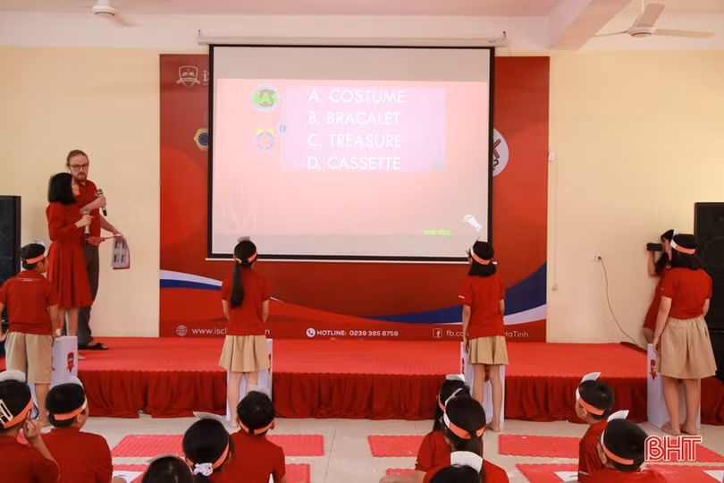 Học sinh iSchool Hà Tĩnh hào hứng với cuộc thi Spelling Bee Contest