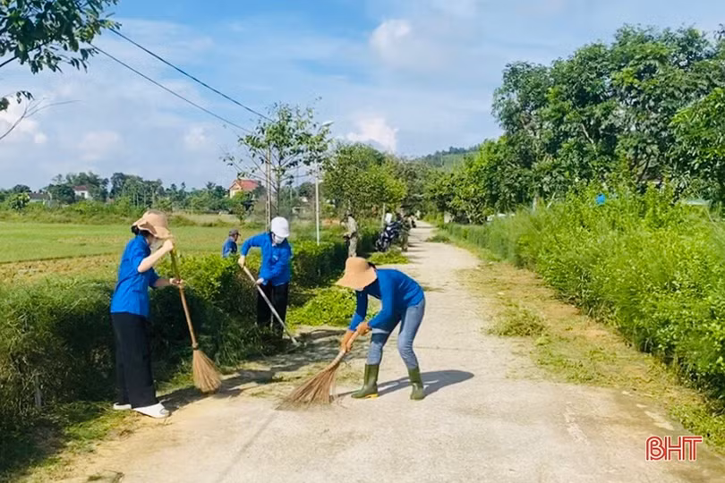 Thanh niên Hà Tĩnh sôi nổi chào mừng Ngày truyền thống Hội LHTN Việt Nam
