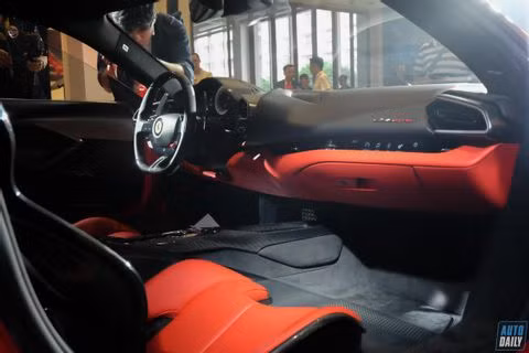 Siêu xe Ferrari 296 GTB đầu tiên ra mắt Việt Nam, giá bán hơn 21 tỷ đồng