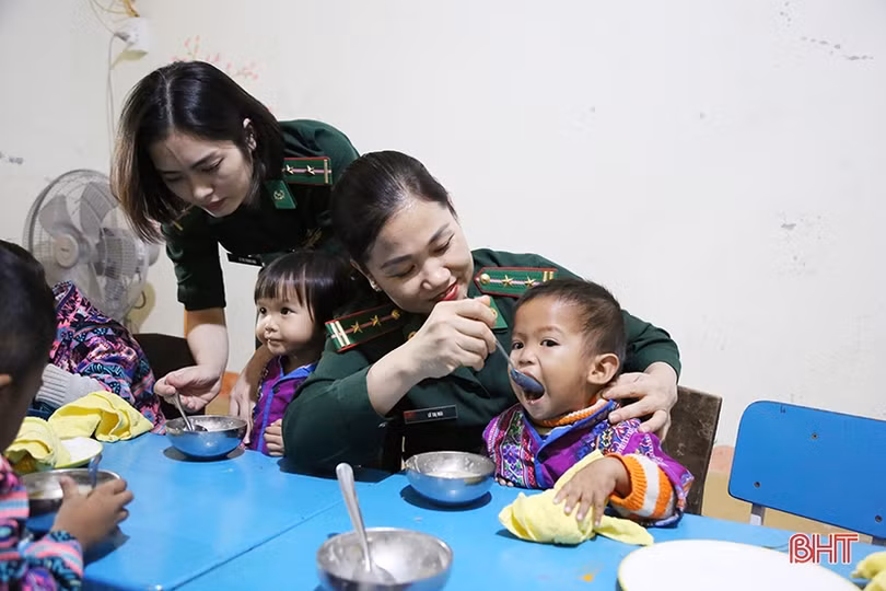 Giúp phụ nữ dân tộc Chứt ở Rào Tre đẩy lùi hôn nhân cận huyết thống