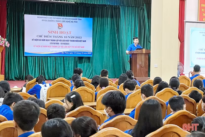 Thanh niên Hà Tĩnh sôi nổi chào mừng Ngày truyền thống Hội LHTN Việt Nam