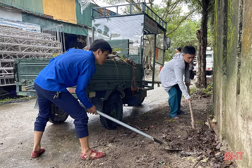 Thanh niên Hà Tĩnh sôi nổi chào mừng Ngày truyền thống Hội LHTN Việt Nam