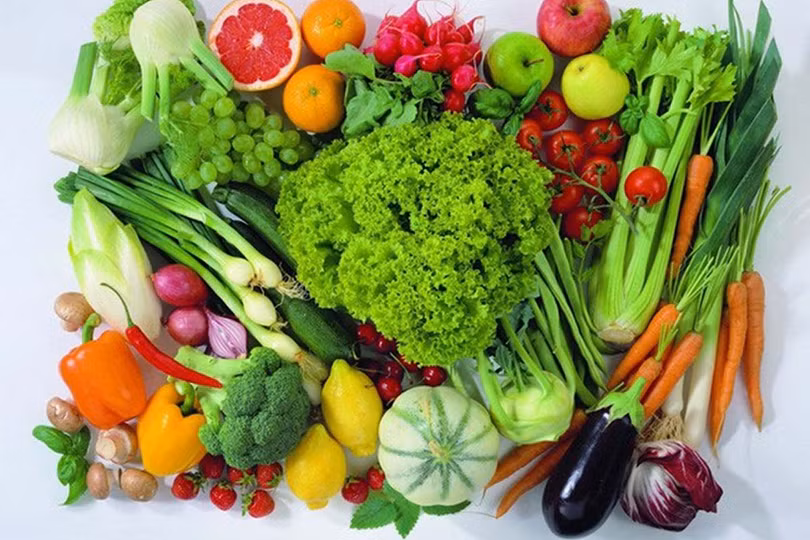 Người đàn bà soi gương