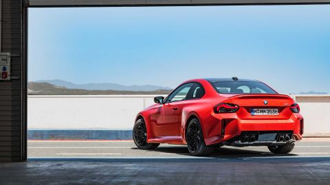 BMW M2 2023 ra mắt với diện mạo mới, mạnh 453 mã lực, giá từ 63.194 USD