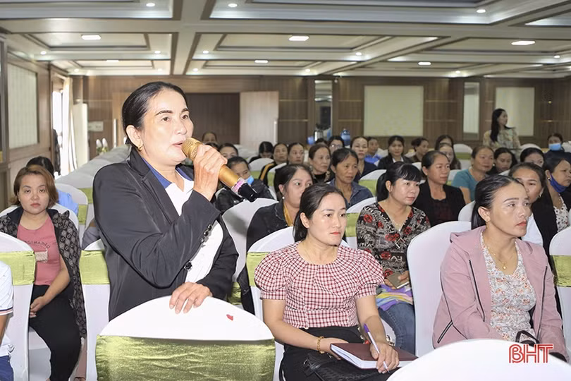 Nâng cao kiến thức xây dựng CLB “Gia đình 5 có - NTM kiểu mẫu” cho cán bộ phụ nữ ở Hà Tĩnh