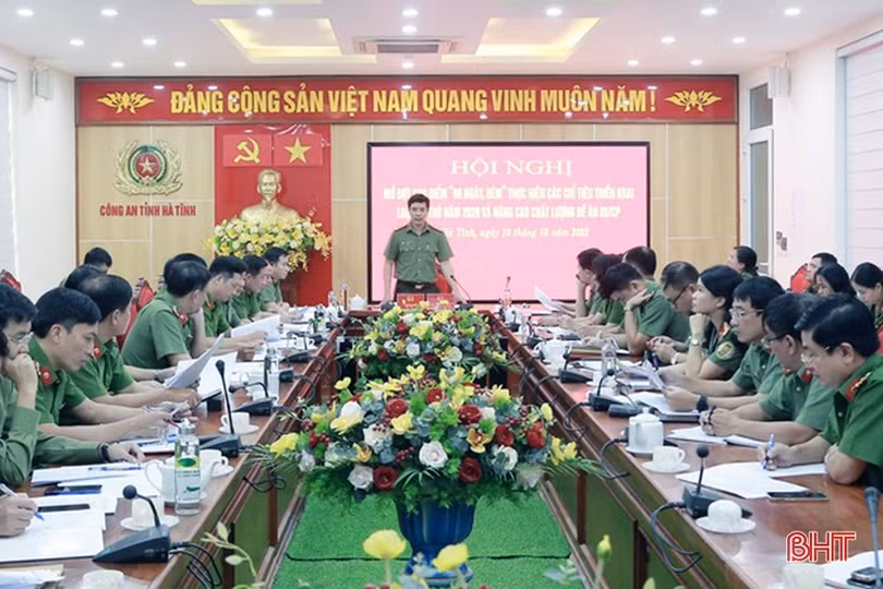 Công an Hà Tĩnh cao điểm “90 ngày, đêm” triển khai Luật Cư trú, nâng cao chất lượng Đề án 06