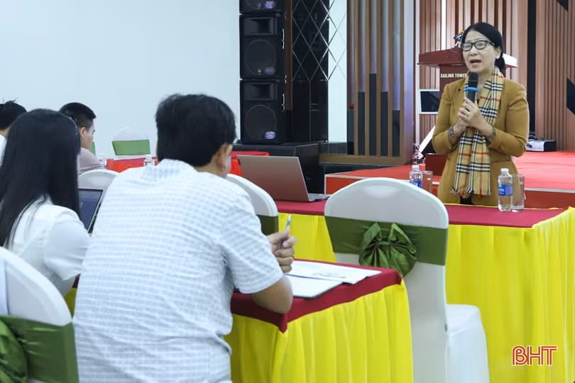 Trang bị kiến thức về bình đẳng giới cho 150 cán bộ phụ trách công tác phụ nữ Hà Tĩnh