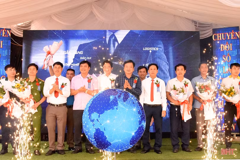 Xã đầu tiên của Hà Tĩnh tổ chức ngày hội chuyển đổi số