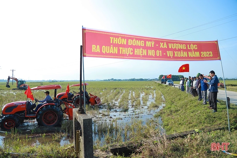 Nhiều địa phương ở Hà Tĩnh rầm rộ ra quân phá bờ vùng bờ thửa