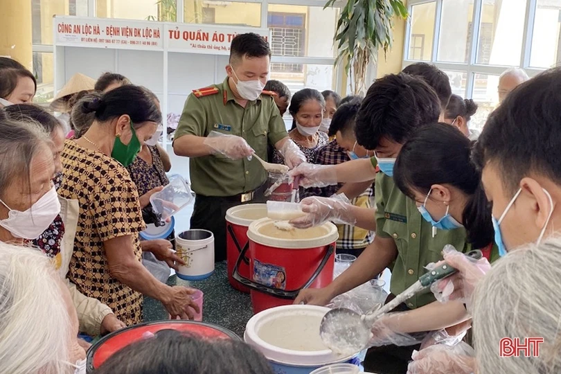 Thanh niên Hà Tĩnh sôi nổi chào mừng Ngày truyền thống Hội LHTN Việt Nam