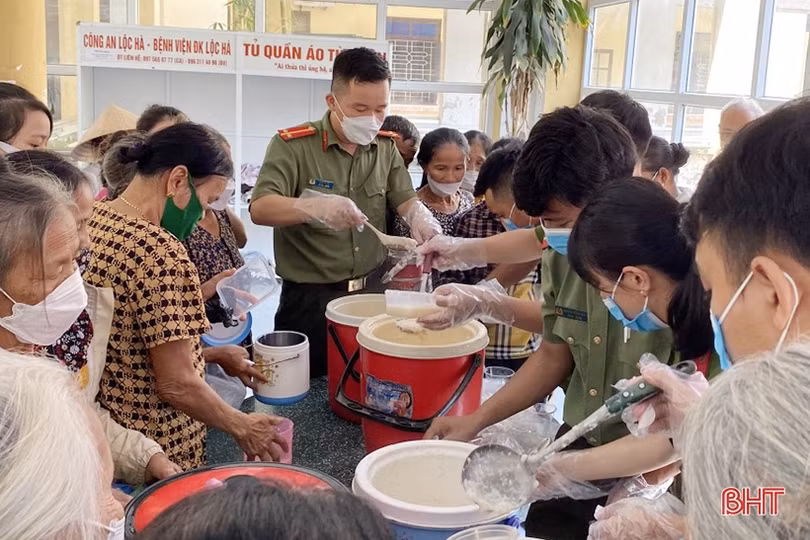 Thanh niên Hà Tĩnh sôi nổi chào mừng Ngày truyền thống Hội LHTN Việt Nam