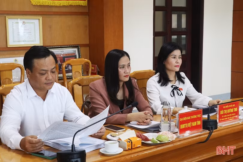 Đoàn ĐBQH Hà Tĩnh tổ chức lấy ý kiến góp ý 2 dự án luật sửa đổi