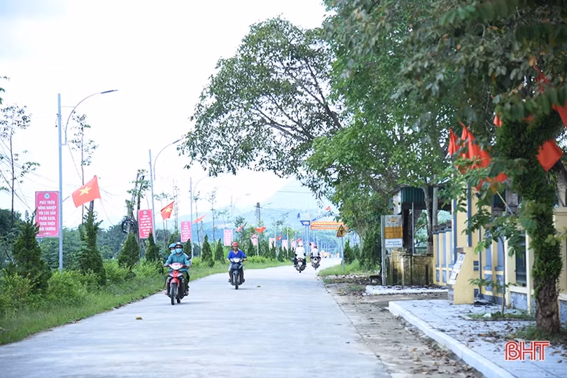 Sinh hoạt chi bộ chuyên đề bám sát nhiệm vụ chính trị ở huyện Hương Sơn