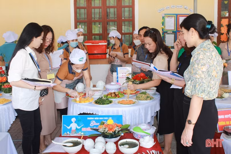 Sôi nổi hoạt động giao lưu dinh dưỡng trẻ thơ ở các trường mầm non