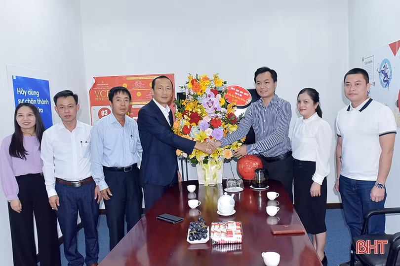 Hà Tĩnh tiếp tục đồng hành, tháo gỡ vướng mắc để doanh nghiệp phát triển bền vững