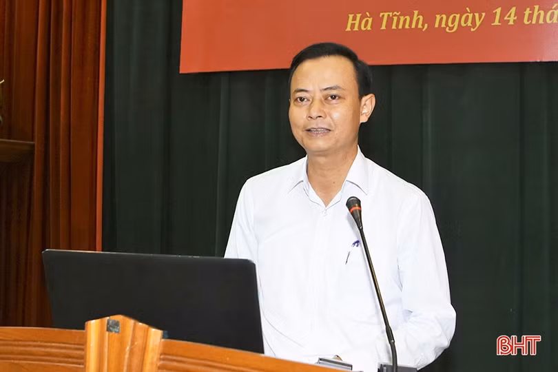 9.500 cán bộ, giáo viên ngành giáo dục Hà Tĩnh tham gia bồi dưỡng chính trị