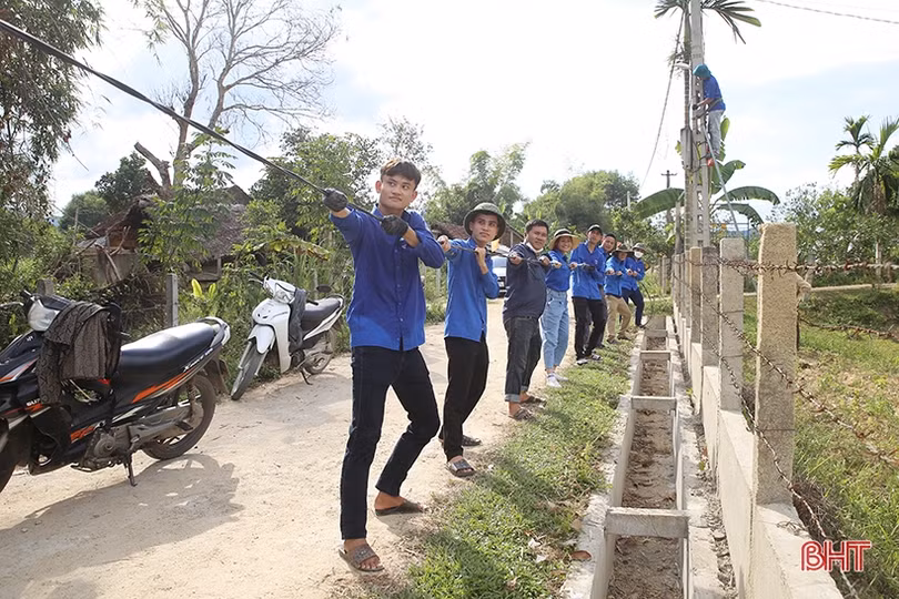 Thanh niên Hà Tĩnh lan tỏa tinh thần xung kích, tình nguyện