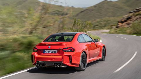 BMW M2 2023 ra mắt với diện mạo mới, mạnh 453 mã lực, giá từ 63.194 USD