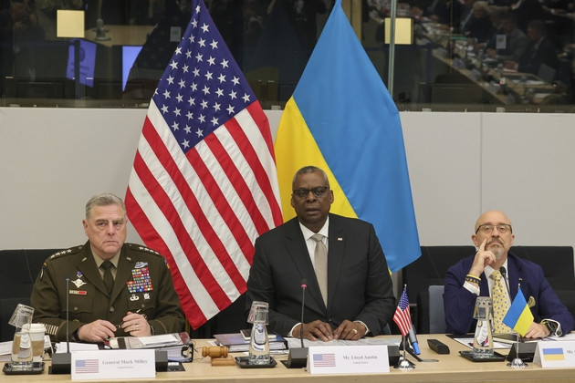 NATO lên kế hoạch tái thiết ngành công nghiệp quốc phòng Ukraine