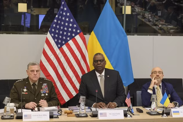 NATO lên kế hoạch tái thiết ngành công nghiệp quốc phòng Ukraine