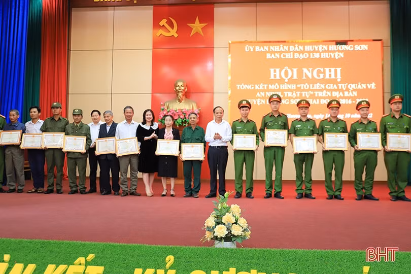 “Tổ liên gia tự quản an ninh trật tự” ở Hương Sơn góp phần bảo vệ an ninh biên giới