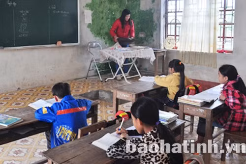 Lớp học chỉ có...4 học sinh!