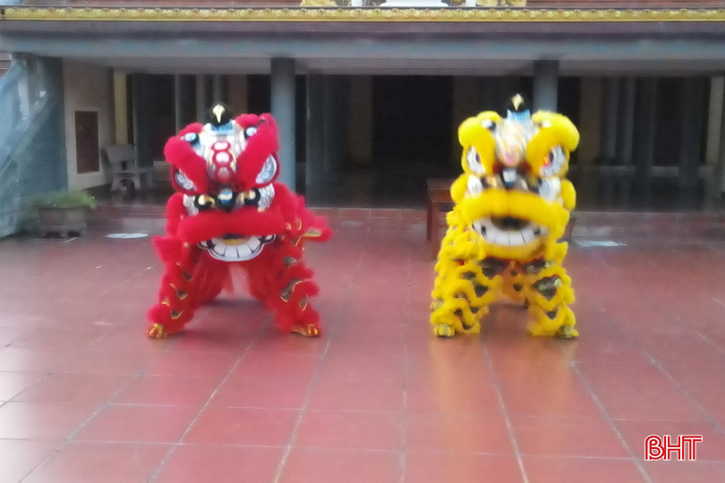 Màn múa lân sôi động của các thành viên đội múa lân giới trẻ chùa Kim Quang, xã Lộc Hà bqbht_br_6a.jpg