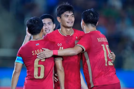 Tuyển Thái Lan thắng đậm Lào ở ASEAN Cup