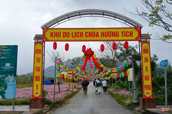 Giữ gìn nét đẹp lễ hội truyền thống