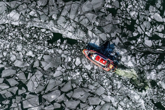 Cảnh sông Hàn đóng băng gây sửng sốt nhìn từ trên cao