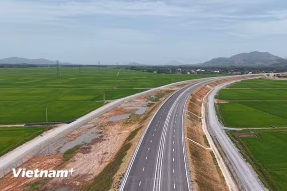 Lấy ý kiến địa phương về phương án mở rộng cao tốc Bắc - Nam lên 6 làn xe 