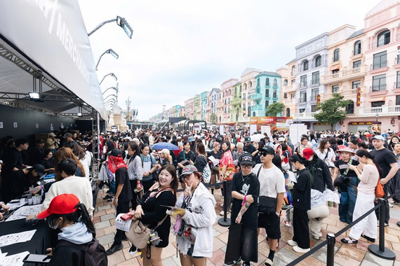 Ocean City "bùng nổ" trước giờ G: Fan Việt và quốc tế cuồng nhiệt đổ về - trải nghiệm âm nhạc hiếm có