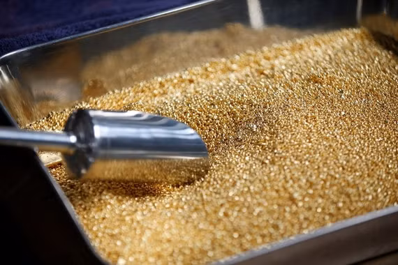 Giá vàng thế giới xuống thấp nhất gần 2 tuần