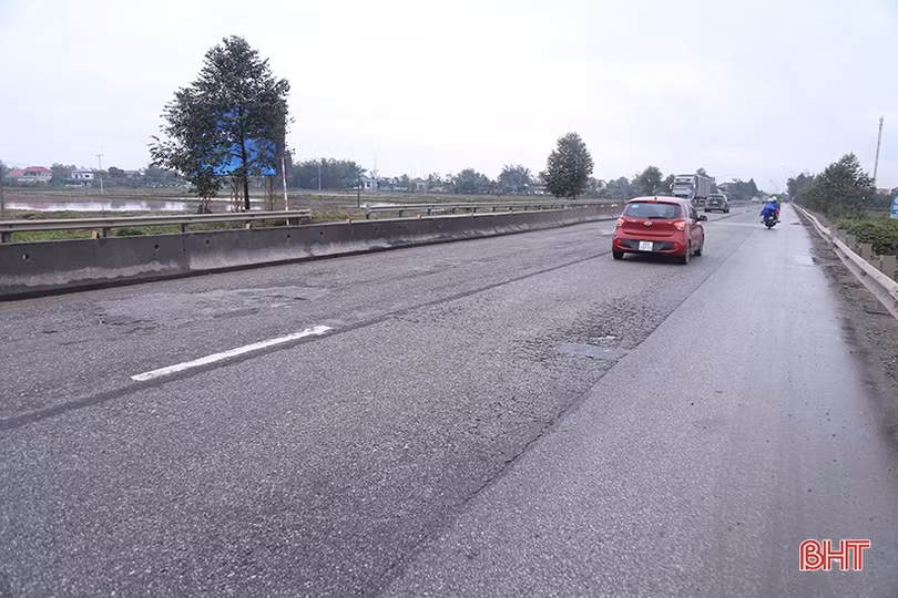 Khắc phục hư hỏng QL 1 qua Hà Tĩnh: Chỉ dự án trung tu liệu đã triệt để?