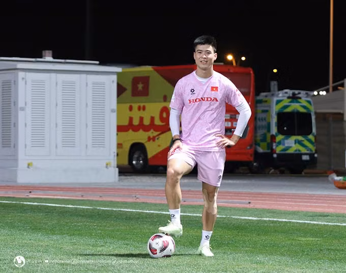 ĐT Việt Nam có đội hình mạnh nhất, tập trên sân chất lượng thế giới