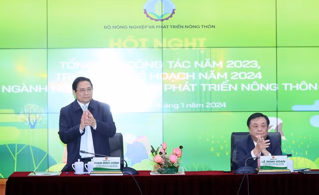 Nông nghiệp tăng trưởng cao nhất trong nhiều năm, là trụ đỡ của nền kinh tế