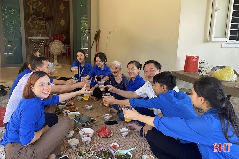 Học sinh Hà Tĩnh tích cực hoạt động từ thiện, giúp đỡ cộng đồng